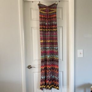 BCBG MaxAzria, XS maxi, GUC, halter tie,